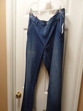 *NWT* Old Navy 16 L Long Flirt Medium Wash Blue Denim Whiskered Trouser Jeans